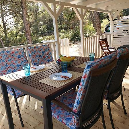 Philomena Mobile Home Camping Pašman Exteriör bild
